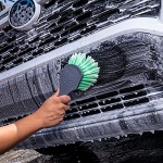 Wheelie All Exterior Surface And Wheel Brush - Image 2